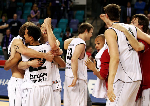 田中碧受伤 田中碧受伤